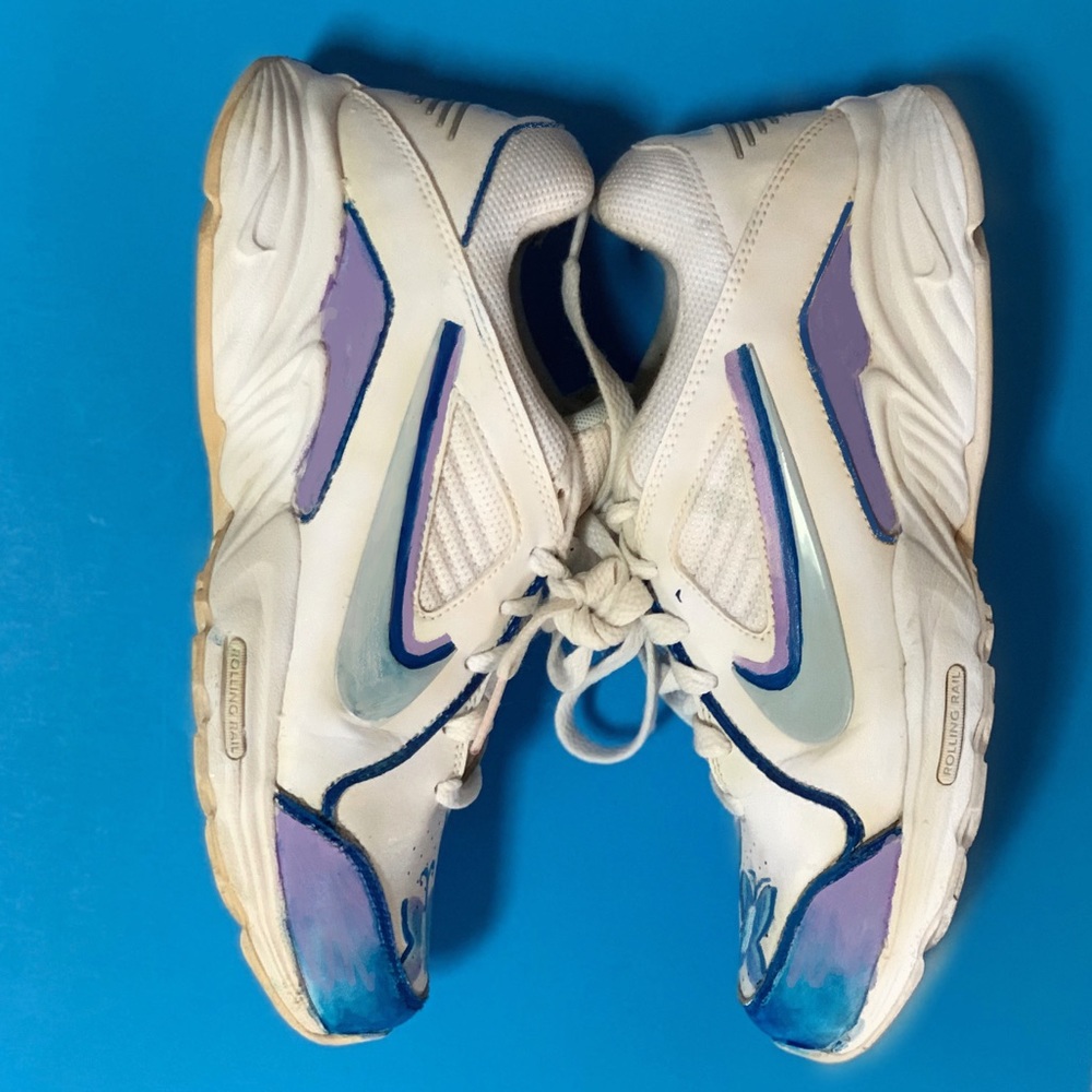 Butterfly nikes - Picture 3 of 3